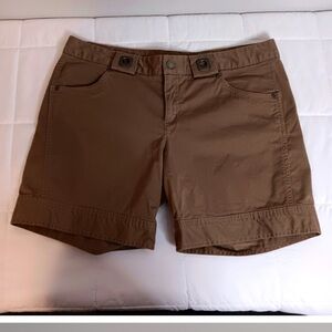 Athleta Womens Tan Chino Shorts Sz 12 Style 214974